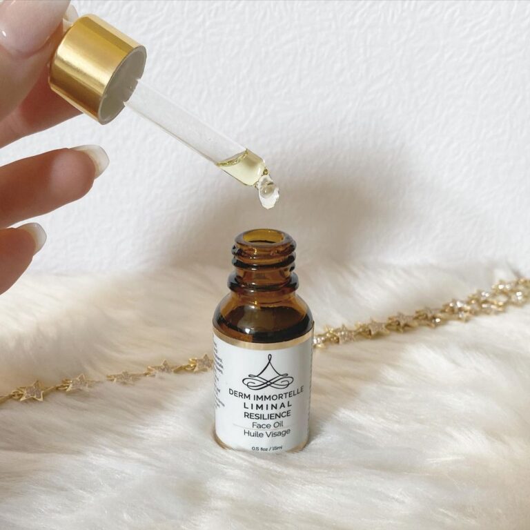 Serums vs. Face Oils: What’s the Difference and How to Use Them